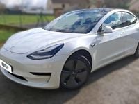 Occasion Tesla Model 3 Standard Range Plus 202 kW (275 ch) 2019 Blanc Berline