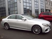 occasion Mercedes E220 D - AMG Line - pano opendak - met servicebook.