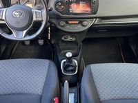 Occasion Toyota Yaris 69 ch (50 kW) 2015 Beige Citadine