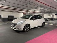 Occasion Peugeot 208 Active 83 ch (61 kW) 2015 Blanc Citadine
