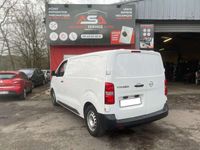 occasion Opel Vivaro CA FIXE L2 1.5 DIESEL 120 CH ESSENTIA