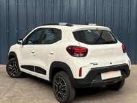 Occasion Dacia Spring Essentiel 33 kW (46 ch) 2024 Blanc Citadine