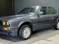 Occasion BMW 318 105 ch (77 kW) 1986 Bleu Berline