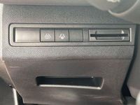 Occasion Peugeot 3008 GT 130 ch (95 kW) 2023 Bleu celebes / toit noir SUV