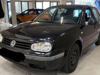 Occasion VW Golf IV 106 ch (77 kW) 2001 Noir Berline