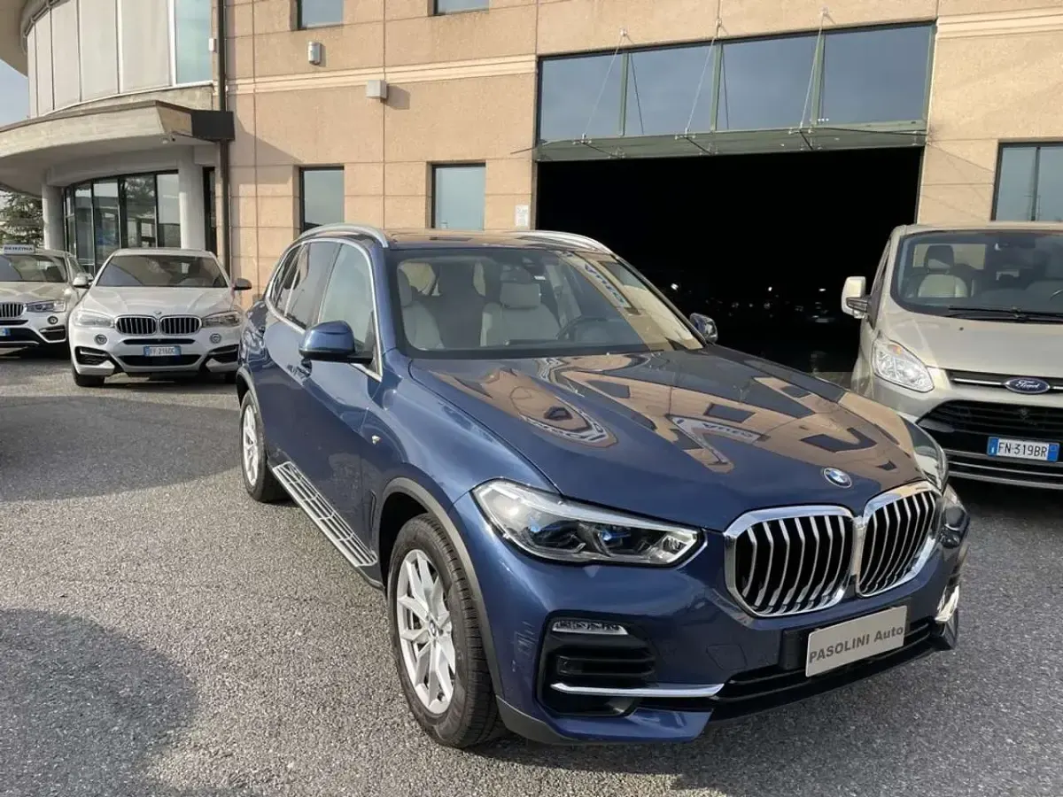 Usata BMW X5 265 CV (194 kW) 2020 Blu/azzurro SUV