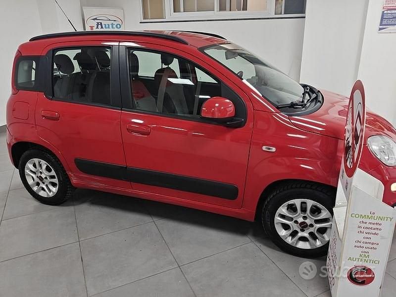 Usata Fiat Panda Lounge 95 CV (69 kW) 2018 Rosso Berlina