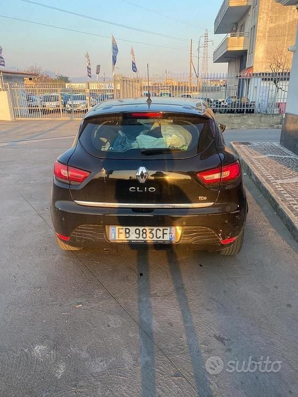 Occasion Renault Clio IV 90 PK (66 kW) 2015 Zwart Sedan