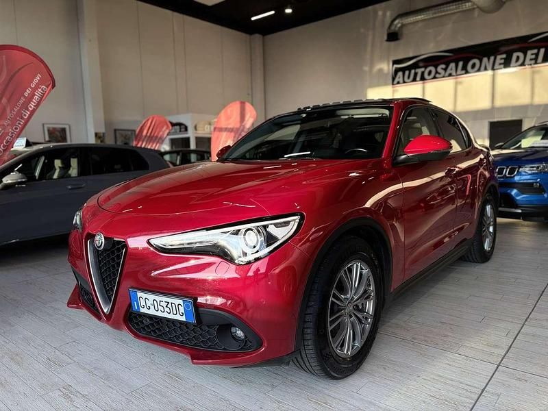 Usata Alfa Romeo Stelvio 160 CV (117 kW) 2021 Rosso alfa SUV