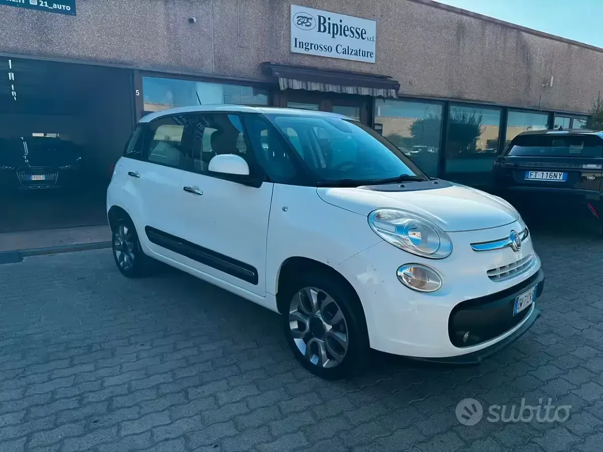 Usata Fiat 500L Living 85 CV (62 kW) 2014 Bianco Monovolume