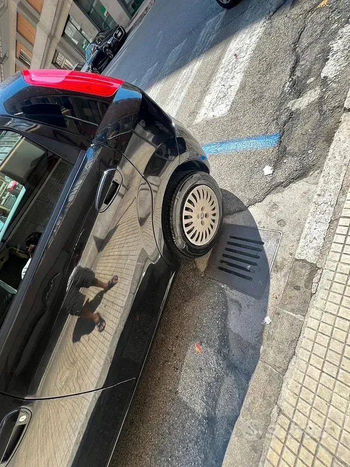 Usata Fiat Grande Punto 65 CV (47 kW) 2009 Nero Utilitaria