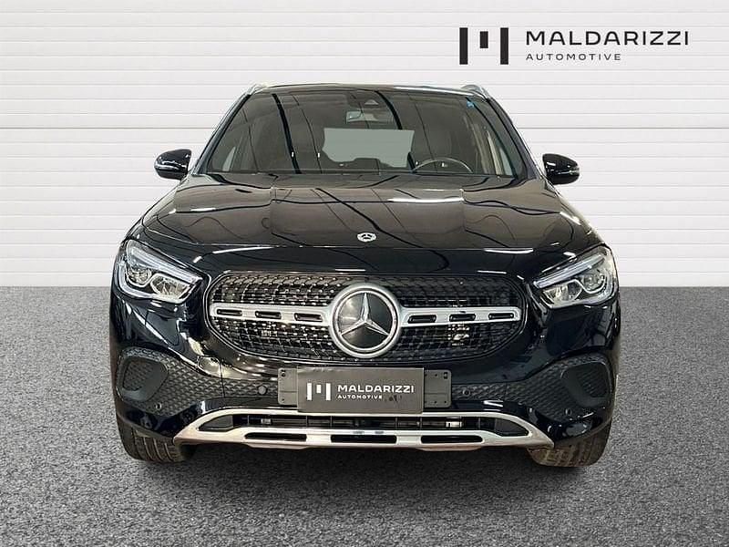 Usata Mercedes GLA200 150 CV (110 kW) 2022 Nero SUV