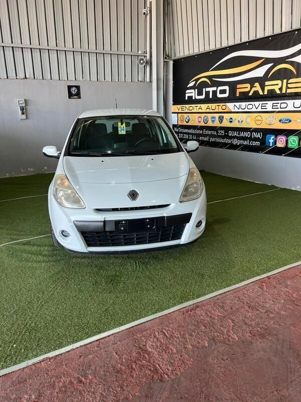 Usata Renault Clio II Dynamique 75 CV (55 kW) 2010 Bianco Berlina