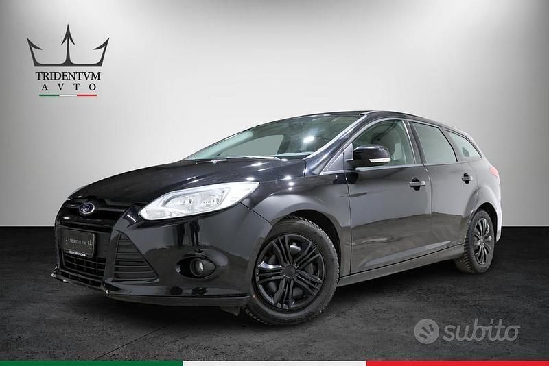 Begagnad Ford Focus Titanium 116 HK (85 kW) 2012 Svart Kombi