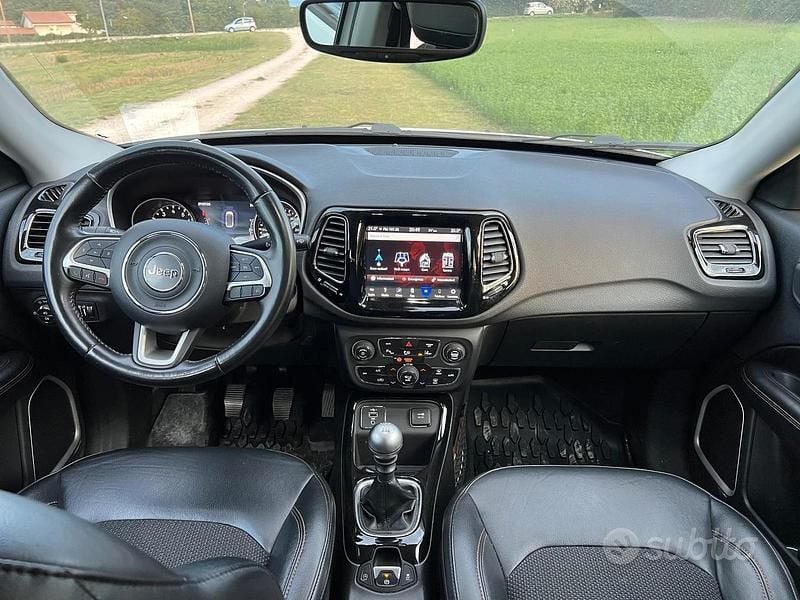 Usata Jeep Compass Limited 140 CV (102 kW) 2019 Bianco SUV