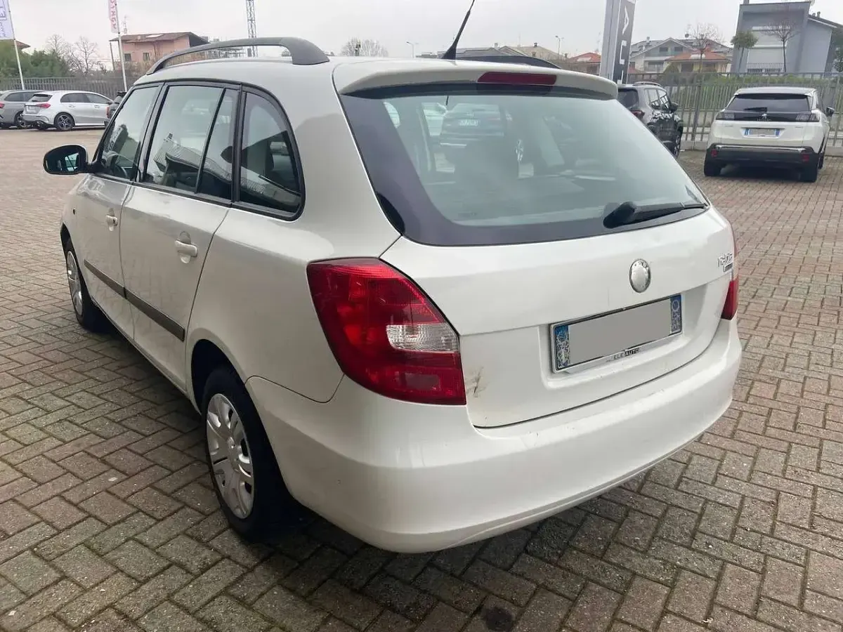 Usata Skoda Fabia Style 69 CV (50 kW) 2008 Bianco Station wagon