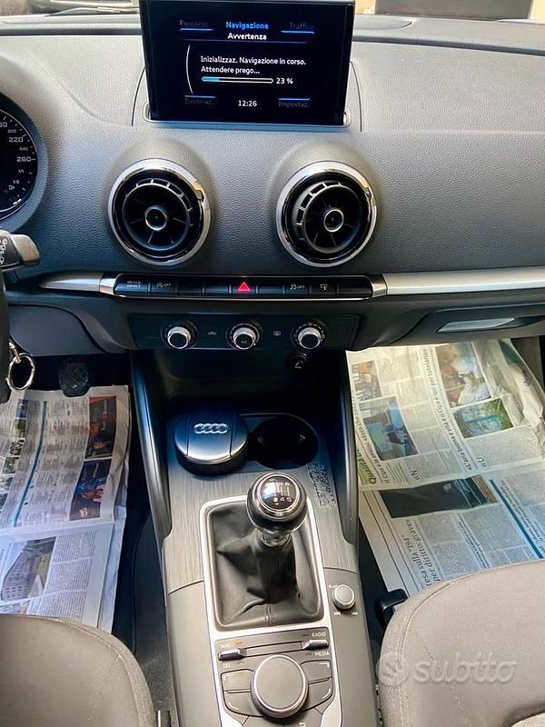 Usata Audi A3 S-Line 110 CV (80 kW) 2015 Bianco Berlina