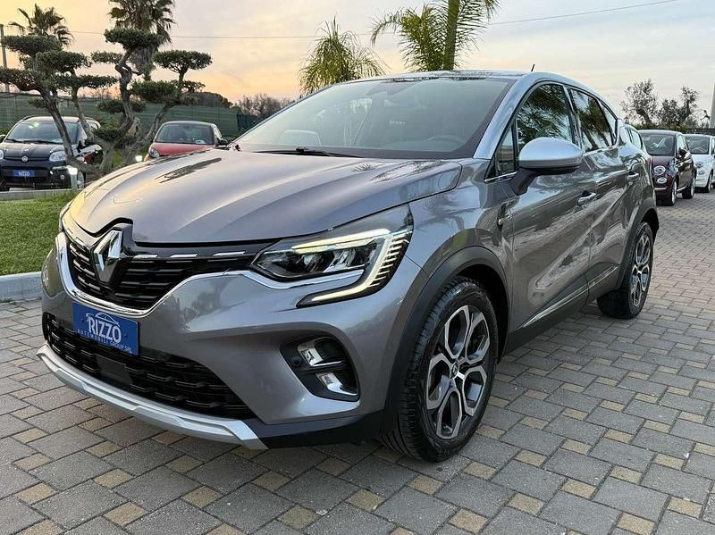 Usata Renault Captur Intens 116 CV (85 kW) 2018 Argento SUV