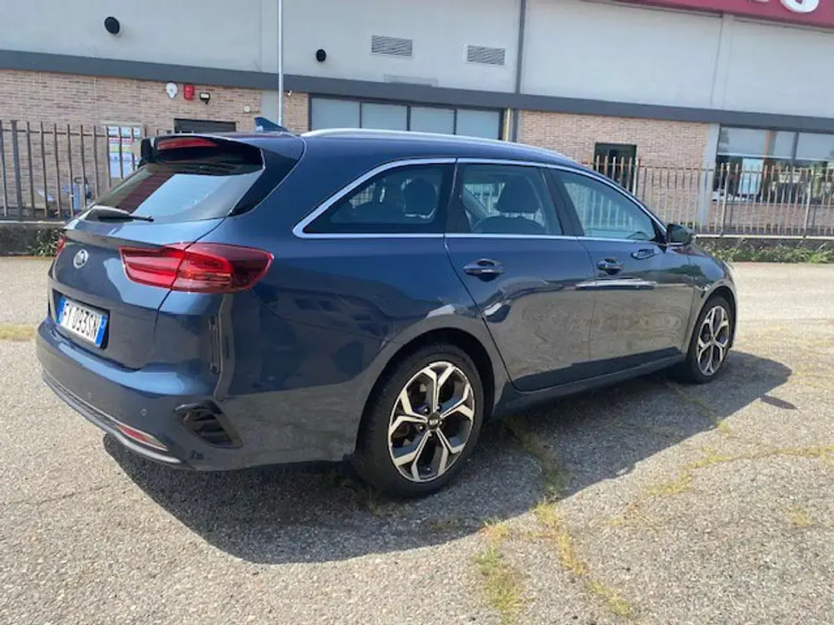 Usata Kia Ceed Sportswagon Comfort 116 CV (85 kW) 2020 Blu/azzurro Station wagon