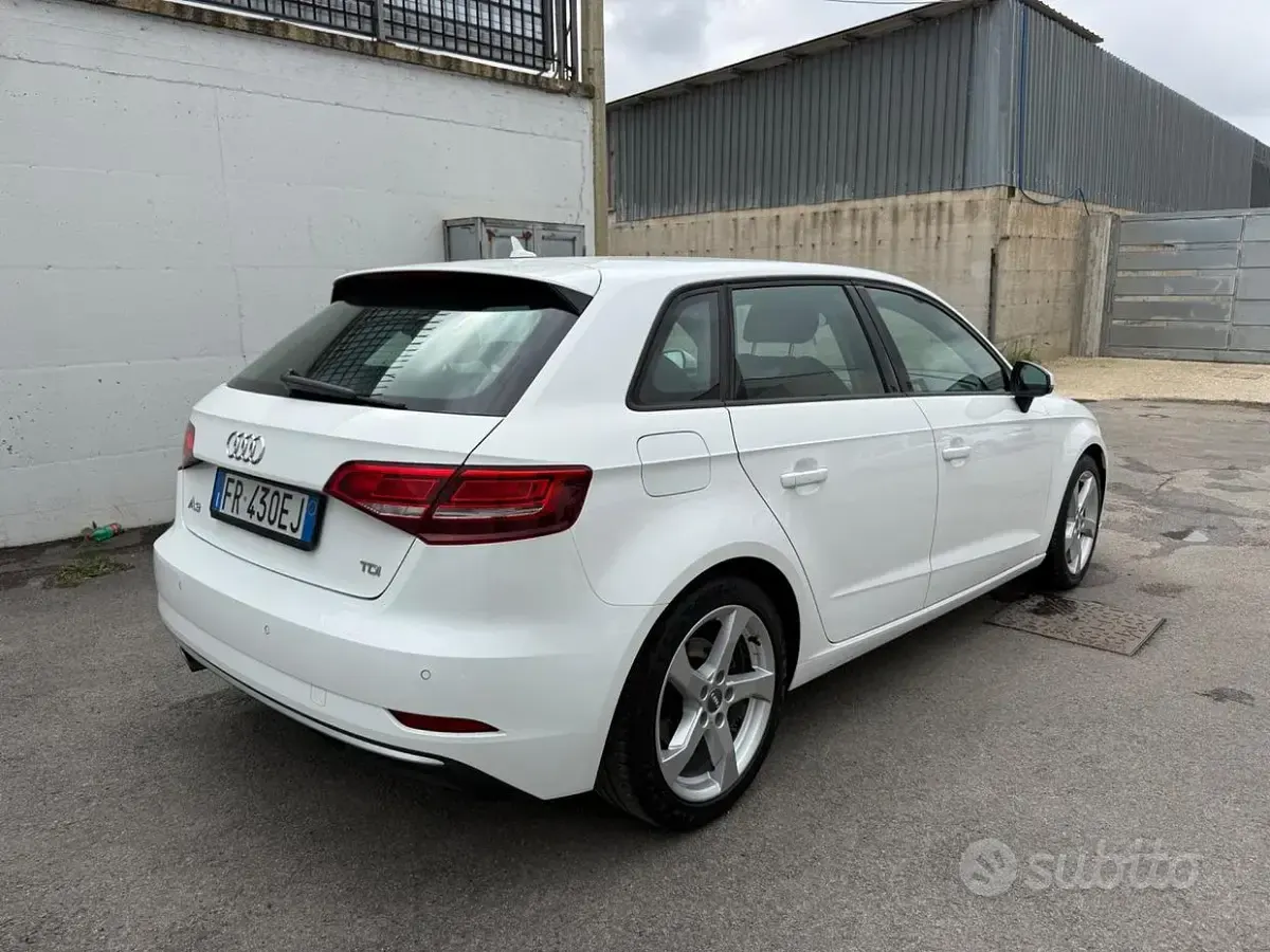 Gebraucht Audi A3 150 PS (110 kW) 2017 Weiß Limousine