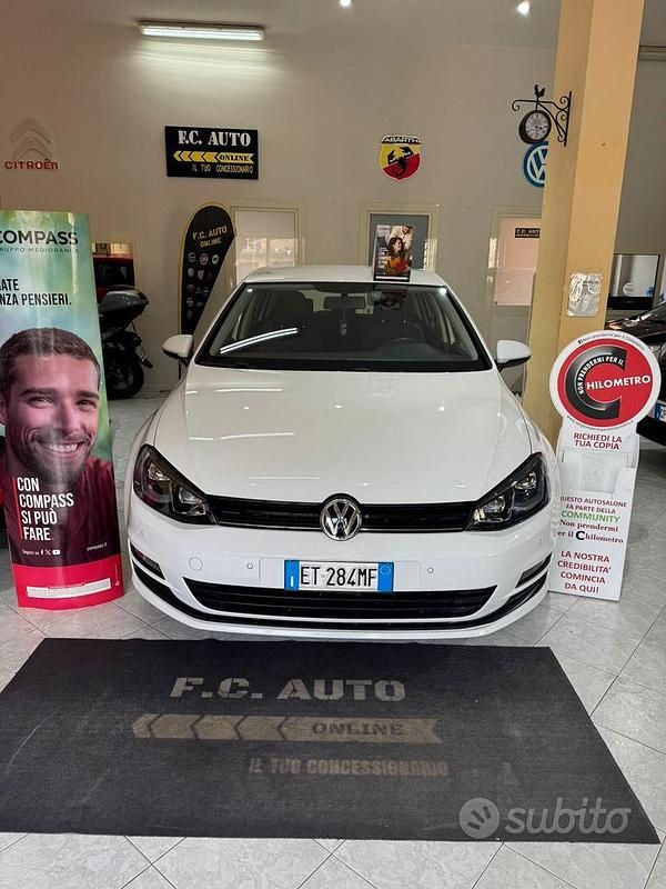 Usata VW Golf VII Comfortline 104 CV (76 kW) 2013 Bianco Berlina