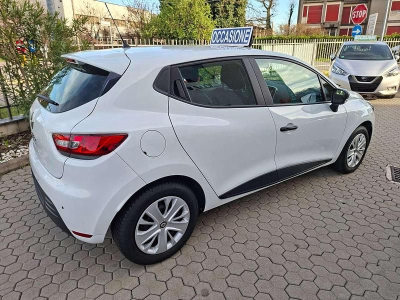 Usata Renault Clio IV Business 76 CV (55 kW) 2019 Bianco Berlina