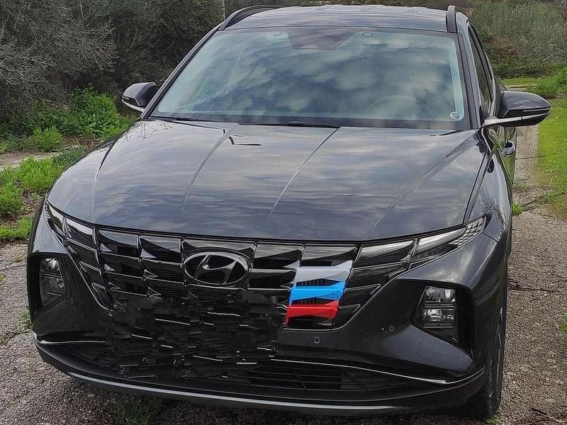 Grigio Usata 2024 Hyundai Tucson SUV | 27.000 € (Buon prezzo) - Immagine 1/4