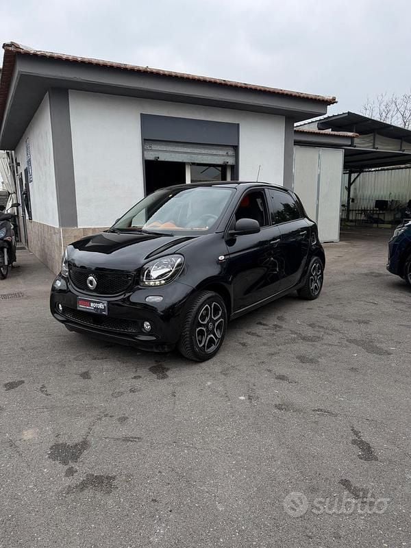 Usata Smart ForFour 2019 Nero Utilitaria