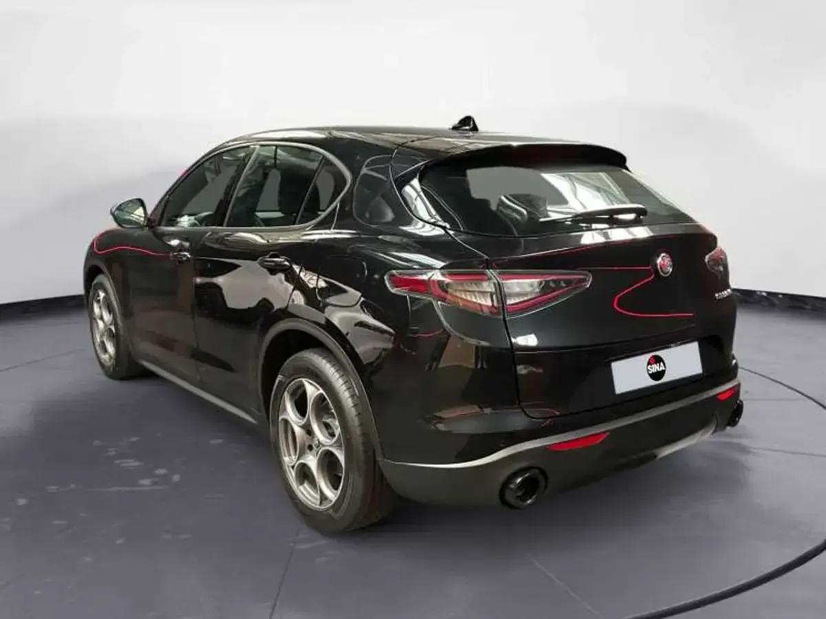Nuova Alfa Romeo Stelvio Sprint 160 CV (117 kW) 2025 Nero vulcano SUV