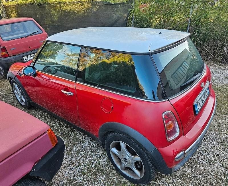 Usata Mini Cooper 116 CV (85 kW) 2003 Rosso Utilitaria