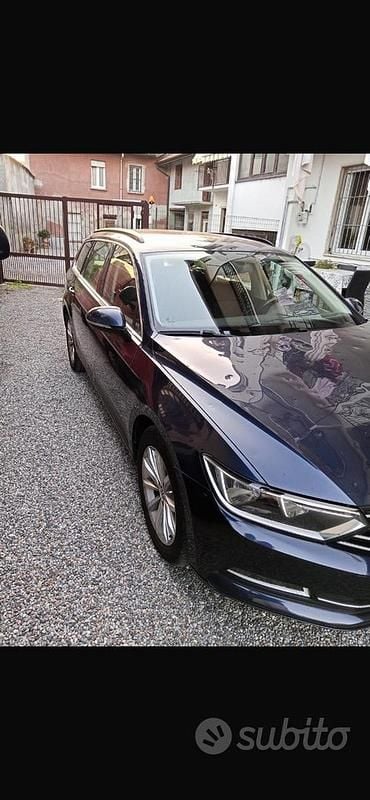 Usata VW Passat 150 CV (110 kW) 2016 Blu Station wagon