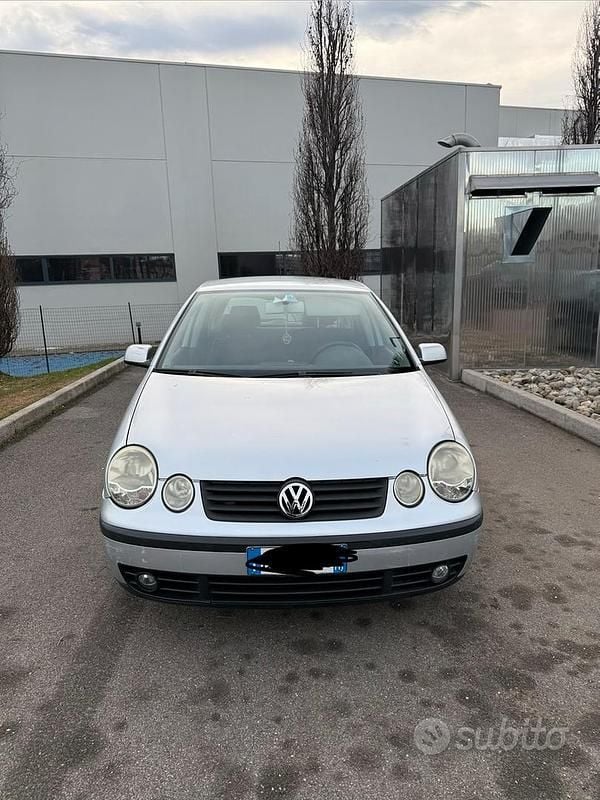 Usata VW Polo 2002 Grigio Berlina