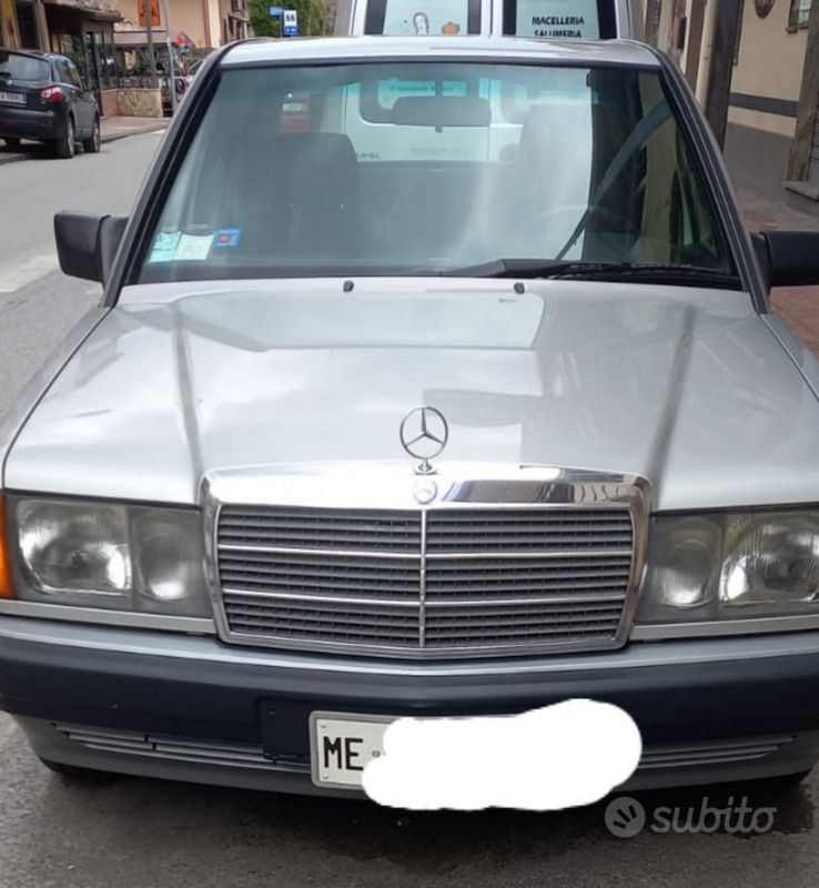 Usata Mercedes 190 105 CV (77 kW) 1993 Grigio Berlina