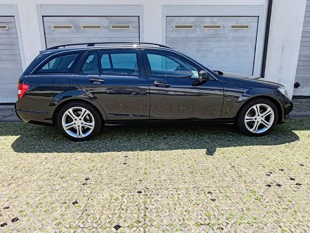Begagnad Mercedes C220 Avantgarde 170 HK (125 kW) 2011 Kombi