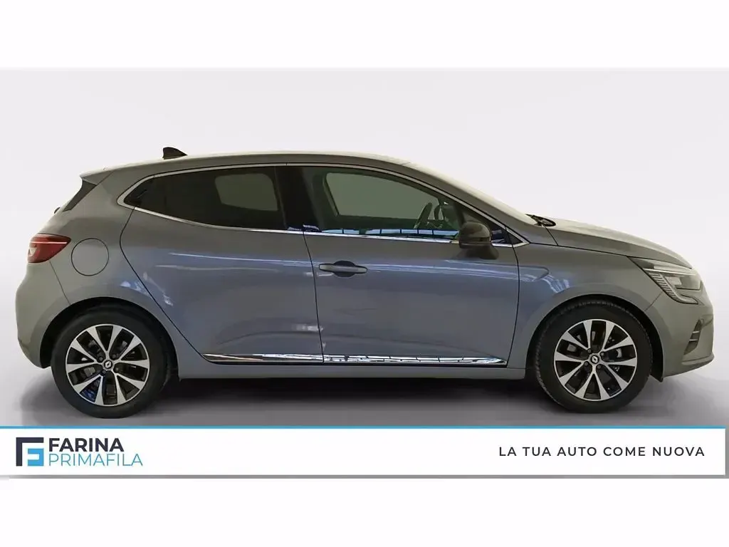 Usata Renault Clio Techno 145 CV (106 kW) 2023 Grigio scuro Utilitaria