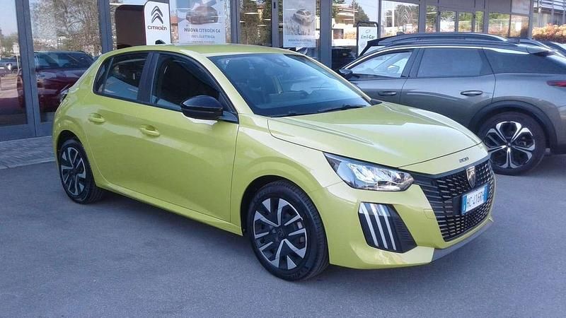 Usata Peugeot 208 Active 102 CV (75 kW) 2024 Giallo Utilitaria