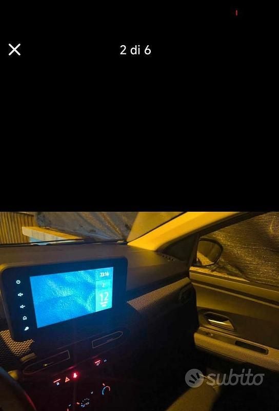 Usata Dacia Sandero 101 CV (74 kW) 2024 Bianco Utilitaria