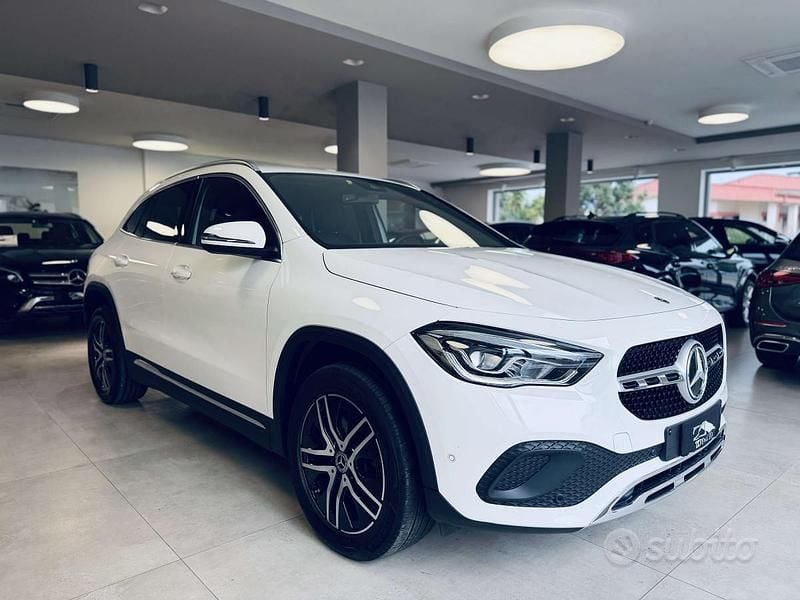 Usata Mercedes GLA180 AMG 117 CV (86 kW) 2023 Bianco SUV