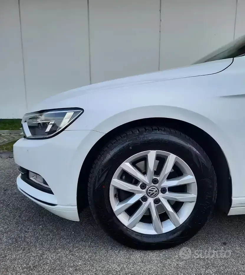 Usata VW Passat 150 CV (110 kW) 2015 Bianco Station wagon