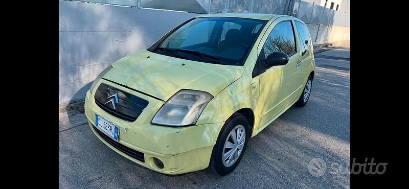 Verde Usata 2004 Citroën C2 Due volumi | 550 € (Ottimo prezzo) - Immagine 1/4