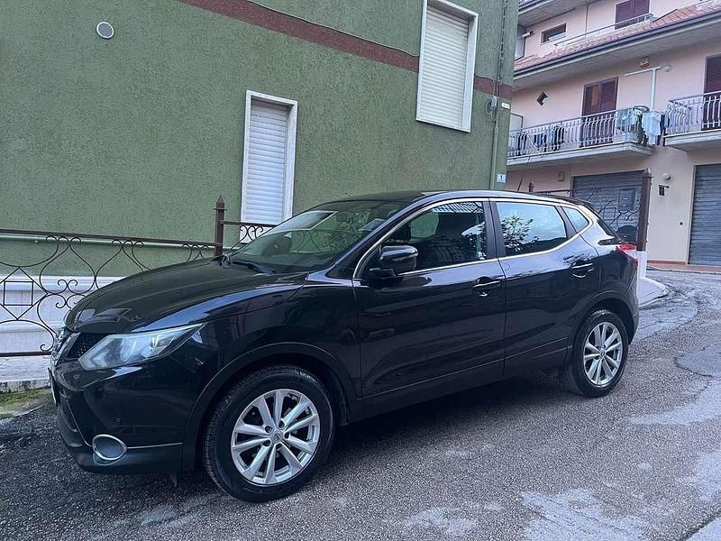 Usata Nissan Qashqai Acenta 110 CV (80 kW) 2015 Nero SUV
