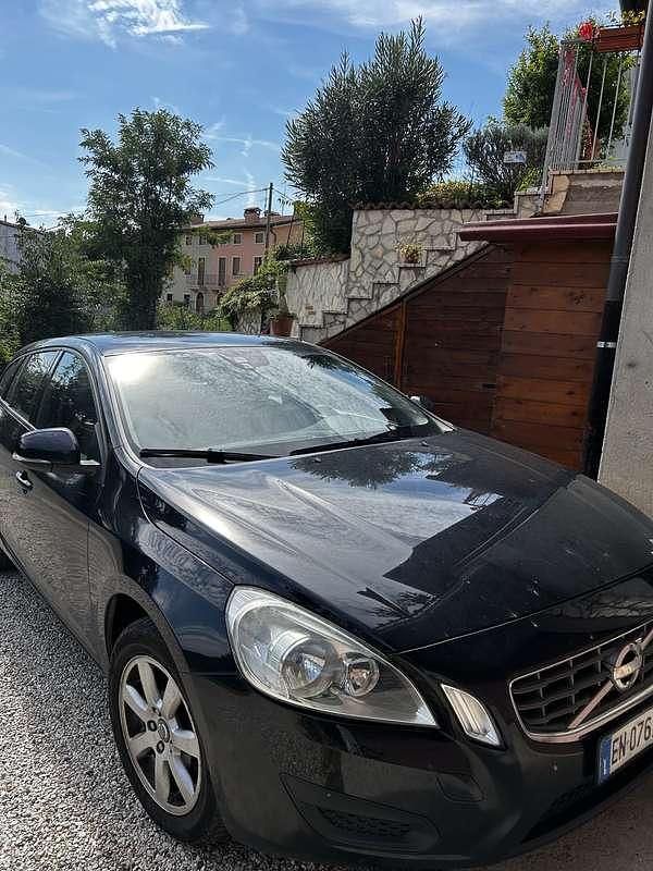 Usata 2012 Volvo V60 Kinetic Station wagon | 4500 € (Super prezzo) - Immagine 1/4