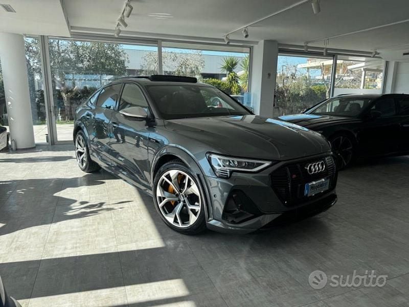 Usata Audi e-tron Sport 369 kW (503 CV) 2021 Grigio SUV