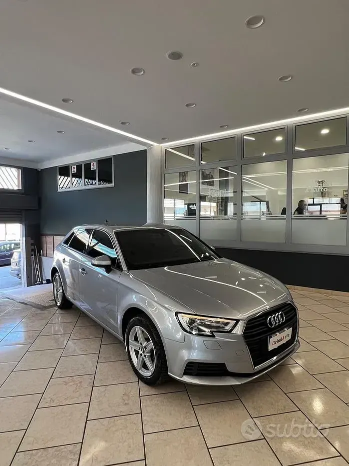 Usata Audi A3 Sport 150 CV (110 kW) 2020 Grigio Berlina