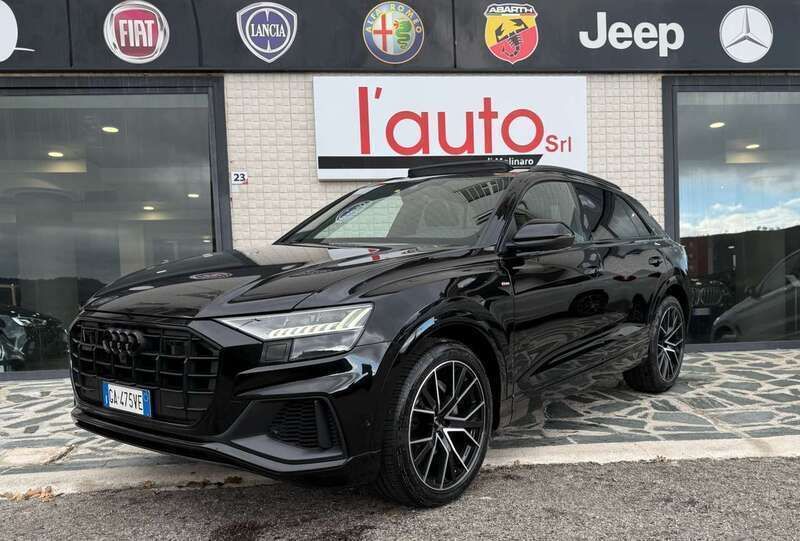 Nero Usata 2020 Audi Q8 S-Line SUV | 55.800 € (Buon prezzo) - Immagine 1/4