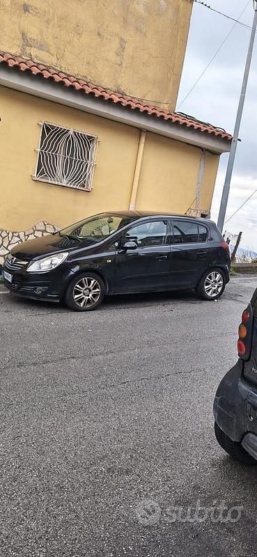 Usata Opel Corsa 75 CV (55 kW) 2006 Nero Utilitaria