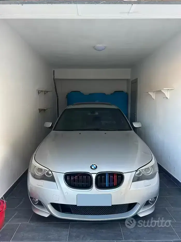 Usata BMW 530 M Sport 235 CV (172 kW) 2008 Marrone Berlina