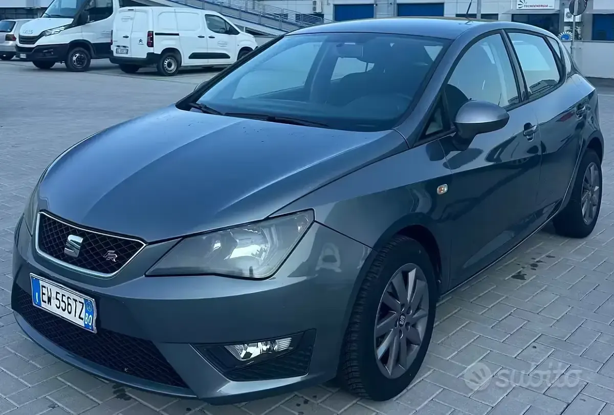 Usata Seat Ibiza FR 105 CV (77 kW) 2014 Grigio Berlina
