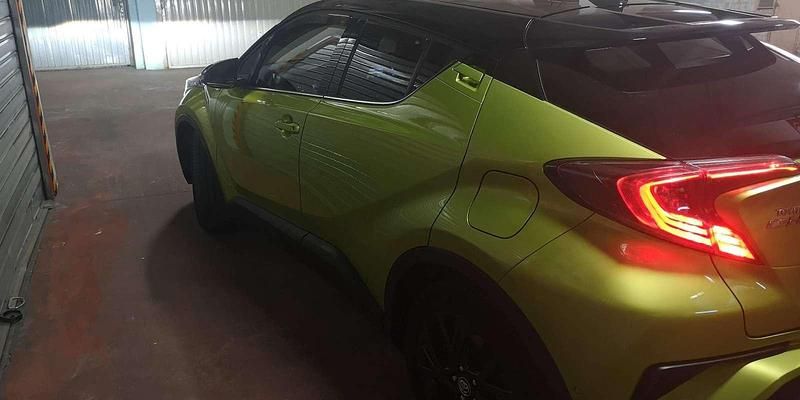 Usata Toyota C-HR Edition 98 CV (72 kW) 2019 Verde SUV