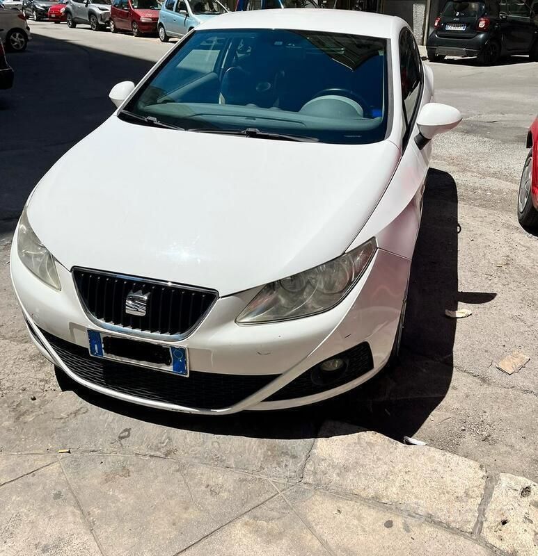 Usata 2011 Seat Ibiza Copa Due volumi | 4700 € (Buon prezzo) - Immagine 1/4